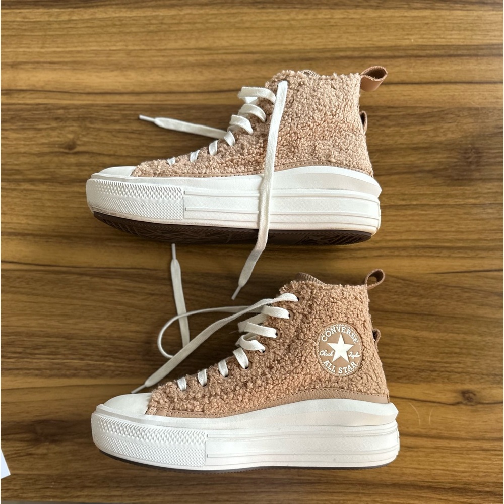 Converse Chuck Taylor All Star Move Platform Sherpa High Top 6.5
